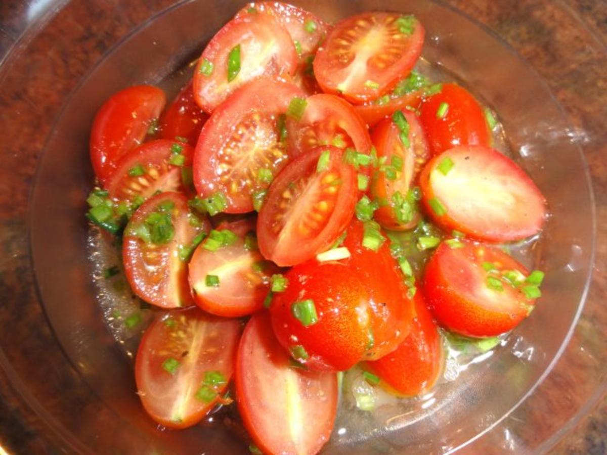 Salatbar:   MINI-ROMA-TOMATEN an feiner Feigensauce - Rezept - Bild Nr. 4