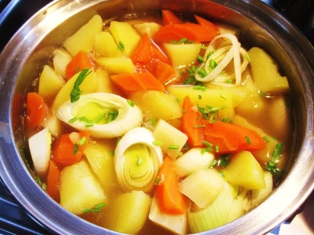 Rezept: Kartoffelsuppe aus Resten Bild Nr. 3 Kartoffelsuppe aus Resten - Rezept - Bild Nr. 3