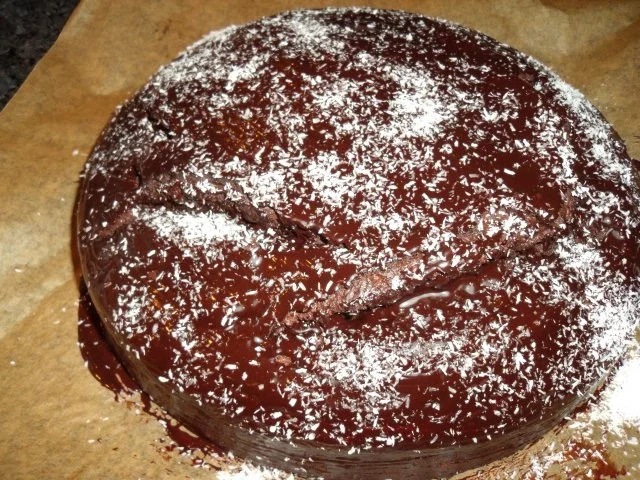 Rezept: Zartbitter-Schokokuchen Bild Nr. 3 Zartbitter-Schokokuchen - Rezept - Bild Nr. 3