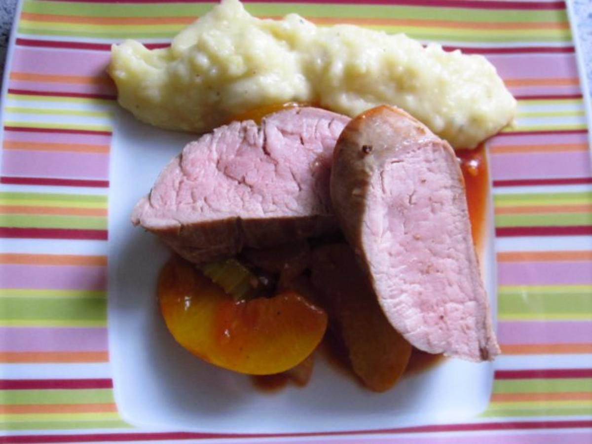 Schweinefilet mit Pfirsichen - Rezept mit Bild - kochbar.de