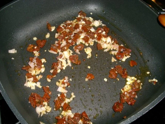 Rezept: Verhüllte Hähnchenbrust auf Fenchel-Tomaten-Gemüse>> Bild Nr. 2 Verhüllte Hähnchenbrust auf Fenchel-Tomaten-Gemüse>> - Rezept - Bild Nr. 2