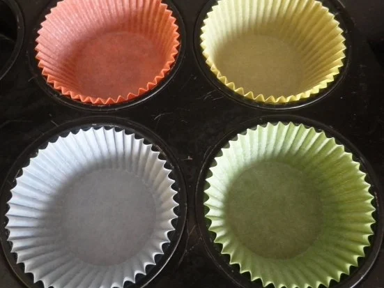 Kokos - Limetten  Panna Cotta im Schokoladenmantel auf Mangospiegel - Rezept - Bild Nr. 3