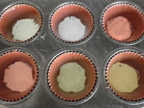 Kokos - Limetten  Panna Cotta im Schokoladenmantel auf Mangospiegel - Rezept - Bild Nr. 4