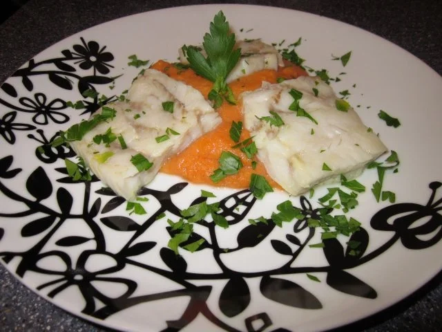 Gedämpfter Dorsch auf Tomaten- Kartoffelpüree - Rezept - Bild Nr. 3