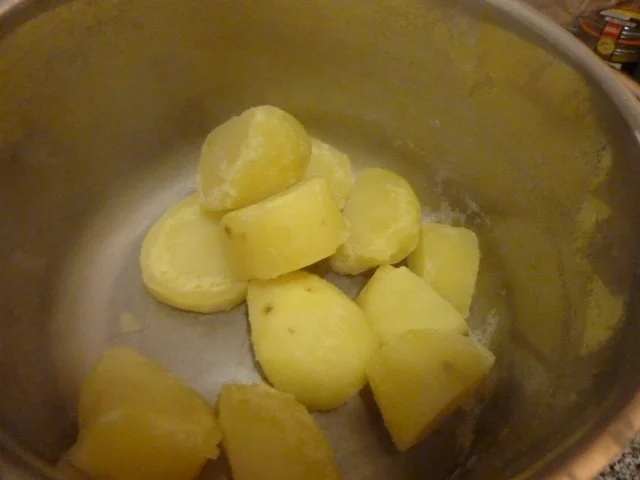 Hackfleisch - Roulade an Rahmsauce - Rezept - Bild Nr. 3