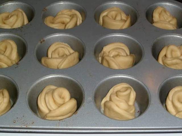 "Rosen" - Honigbrötchen - Rezept - Bild Nr. 7