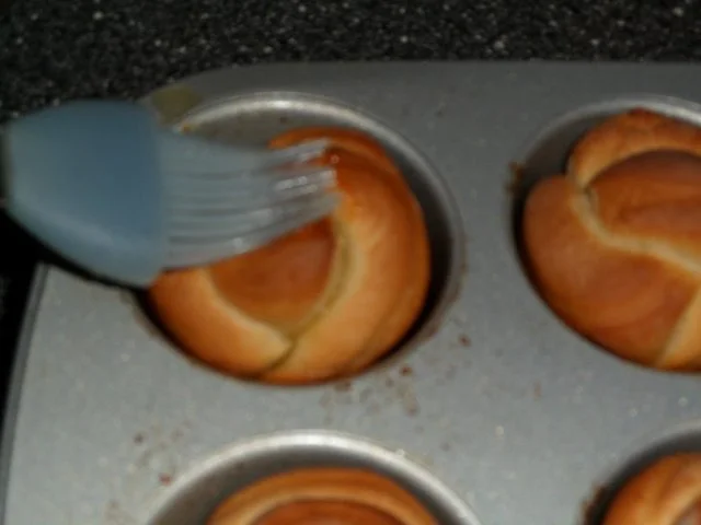 "Rosen" - Honigbrötchen - Rezept - Bild Nr. 9