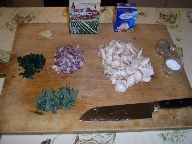 Rezept: Champignoncremsuppe Bild Nr. 3 Champignoncremsuppe - Rezept - Bild Nr. 3