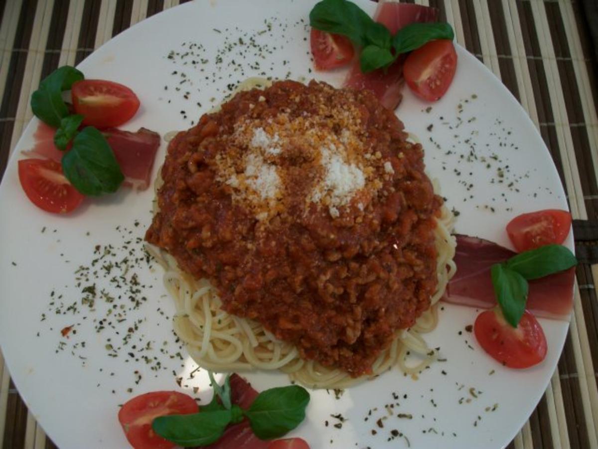 Spaghetti  Bolonese aller Andy Norddeutsche Art.....mit einem hauch Italia...Grana Padano - Rezept - Bild Nr. 3