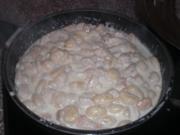 Hühnerbrust in Sahne-Kräuter-Erdnusssoße mit Gnocchi - Rezept - Bild Nr. 2