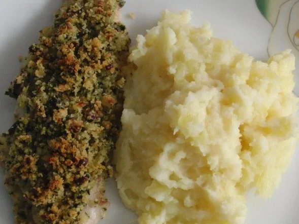 Rezept: Fisch : Seehecht mit Kräuterkruste, dazu Kartoffelstampf Bild Nr. 3 Fisch : Seehecht mit Kräuterkruste, dazu Kartoffelstampf - Rezept - Bild Nr. 3