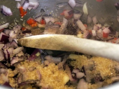 Rezept: Spaghetti mit Tomaten-Zucchini-Sugo Bild Nr. 4 Spaghetti mit Tomaten-Zucchini-Sugo - Rezept - Bild Nr. 4