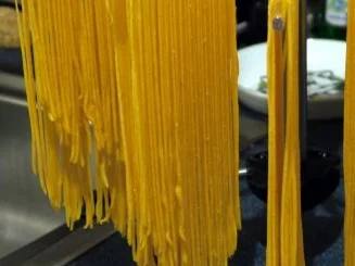 Rezept: Spaghetti mit Tomaten-Zucchini-Sugo Bild Nr. 9 Spaghetti mit Tomaten-Zucchini-Sugo - Rezept - Bild Nr. 9