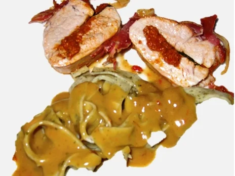 Italienisch gefülltes Schweinefilet im Schinkenmäntelchen - Rezept - Bild Nr. 2