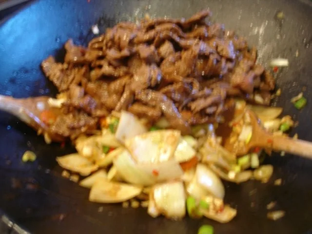 Rindfleisch mit Zwiebeln - Rezept - Bild Nr. 19