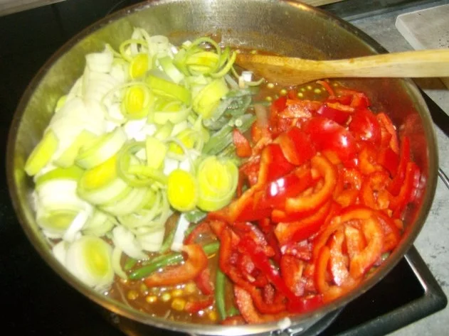 Buntes Gemüsetöpfchen mit Rindfleischstreifen - Rezept - Bild Nr. 8