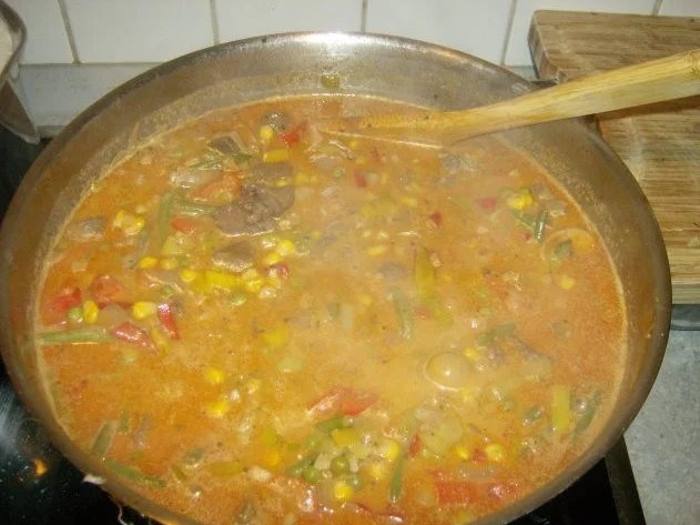 Buntes Gemüsetöpfchen mit Rindfleischstreifen - Rezept