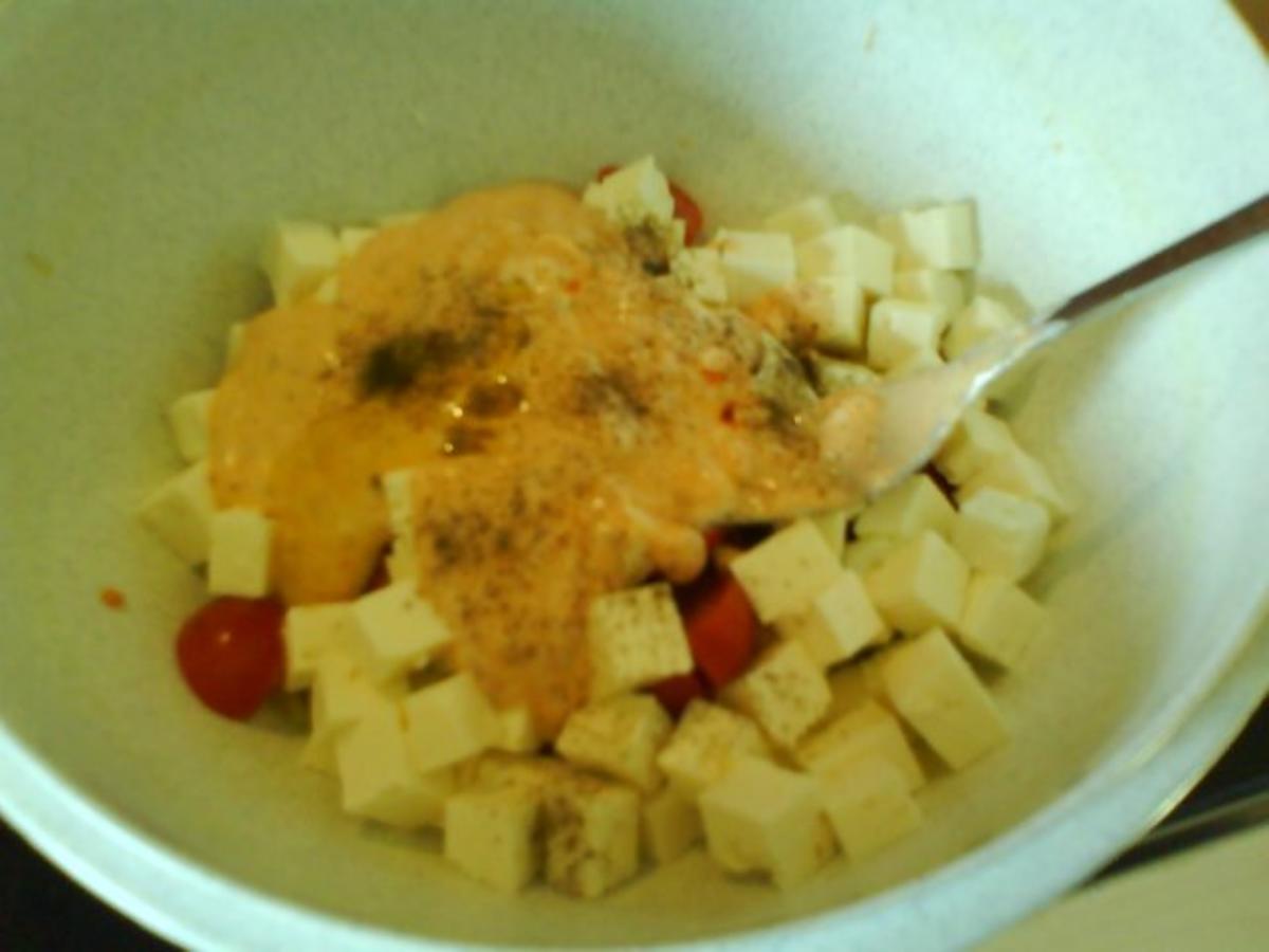 Fetasalat mit Gurke und Tomate - Rezept - Bild Nr. 5