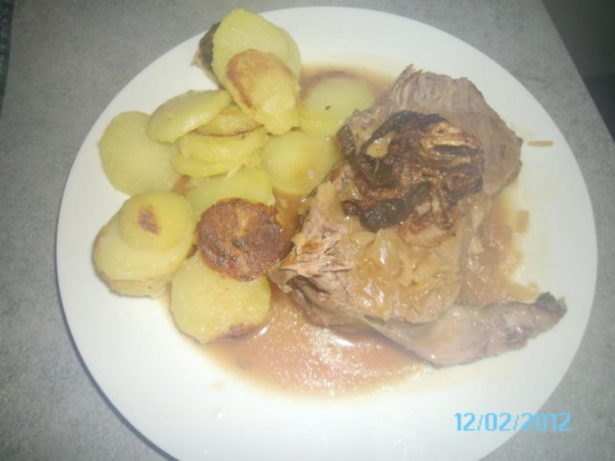 Bilder für Zwiebelrostbraten mit Bratkartoffeln - Rezept