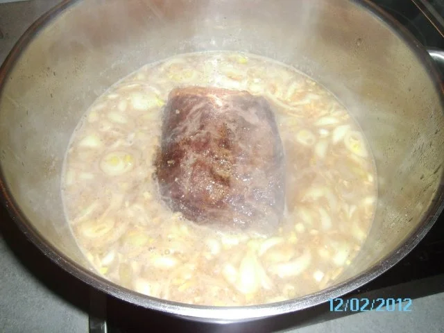 Rezept: Zwiebelrostbraten mit Bratkartoffeln Bild Nr. 4 Zwiebelrostbraten mit Bratkartoffeln - Rezept - Bild Nr. 4