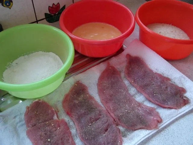 Paniertes Schweineschnitzel - Rezept - Bild Nr. 2