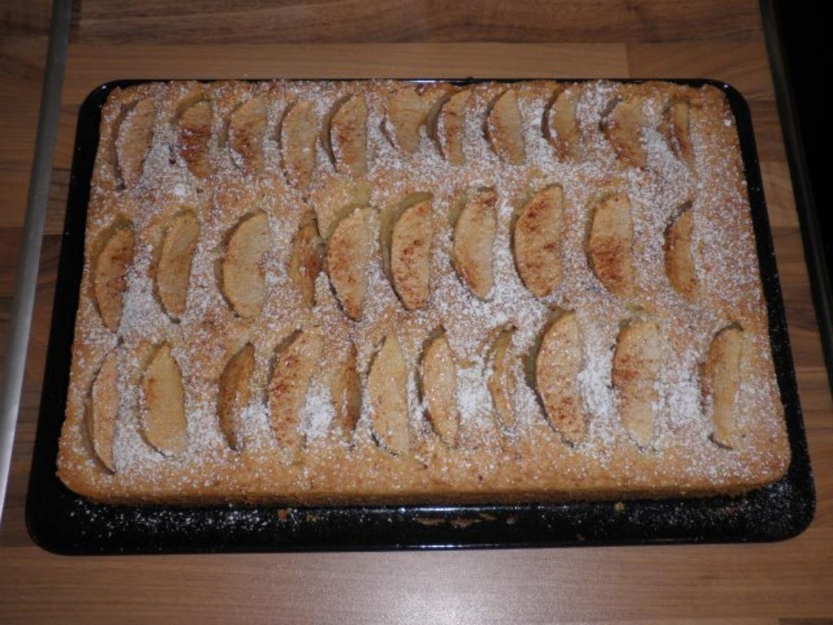 Omas Apfelkuchen - Rezept mit Bild - kochbar.de