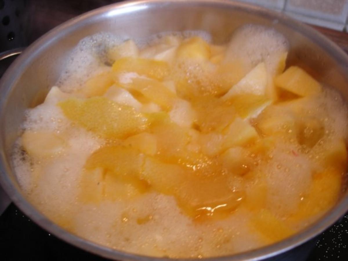 Selbstgemachter Kartoffelpuffer und selbstgemachtes Apfelmus - Rezept - Bild Nr. 8