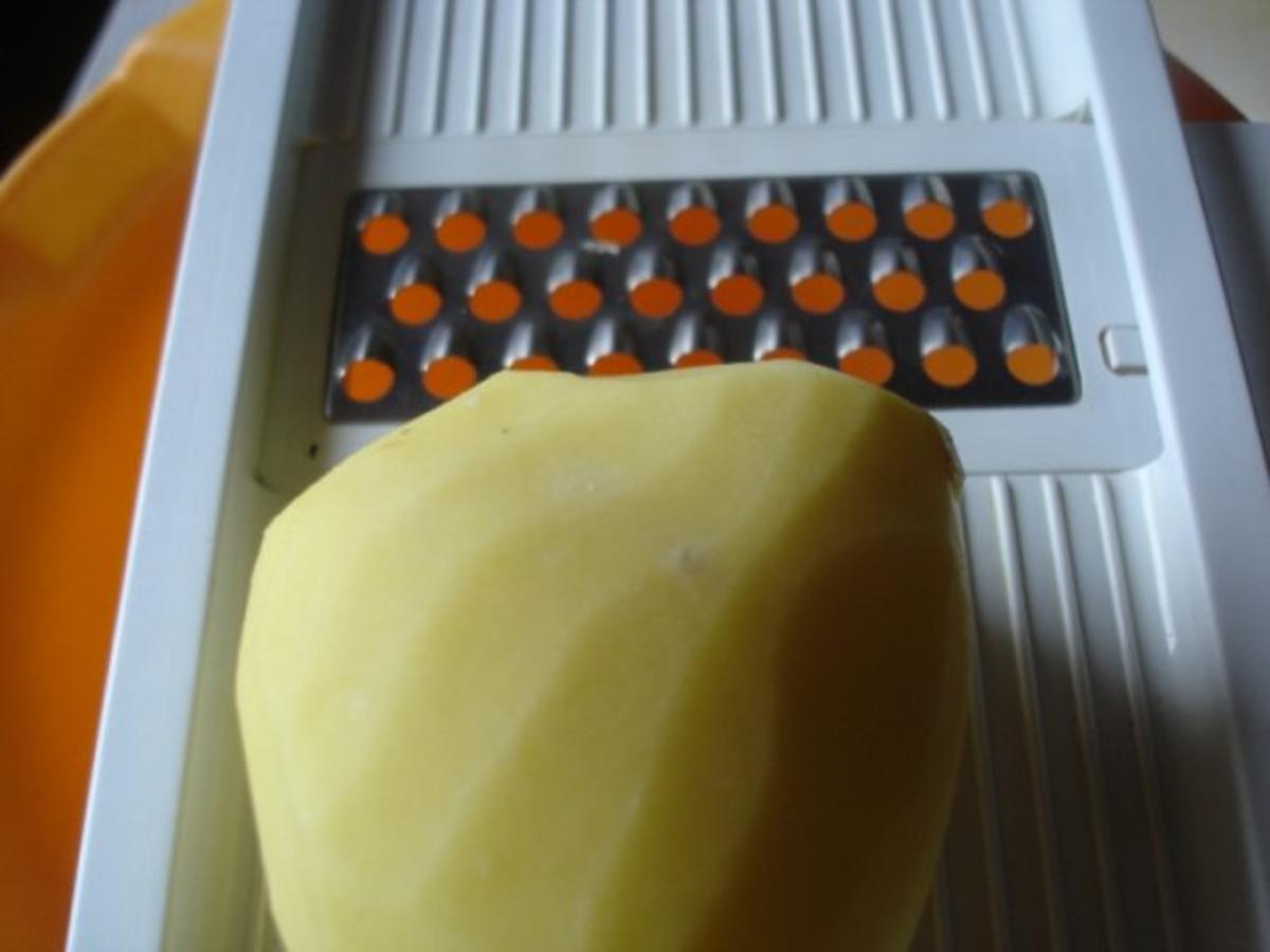 Selbstgemachter Kartoffelpuffer und selbstgemachtes Apfelmus - Rezept - Bild Nr. 13