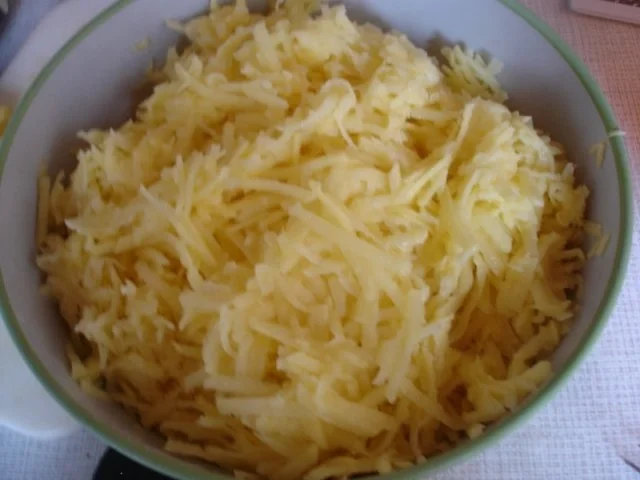 Rezept: Selbstgemachter Kartoffelpuffer und selbstgemachtes Apfelmus Bild Nr. 15 Selbstgemachter Kartoffelpuffer und selbstgemachtes Apfelmus - Rezept - Bild Nr. 15