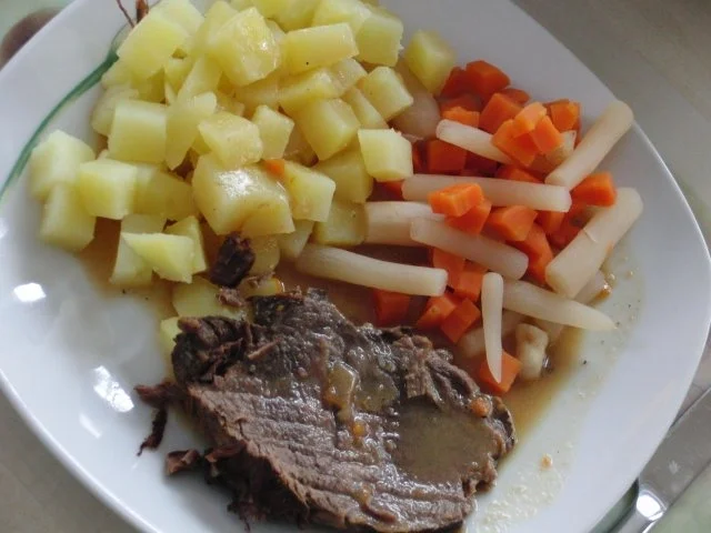 Rind : Sauerbraten nach Großmutter-Art die letztes Jahr mit 98 verstarb, in stiller Trauer - Rezept - Bild Nr. 11
