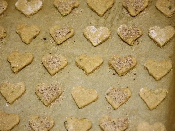 Plätzchen: Zitronen-Pistanzien-Herzen - Rezept