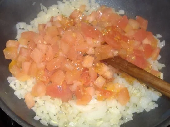 Koteletts mit Tomatenkompott und Pilzbechamel überbacken - Rezept - Bild Nr. 2