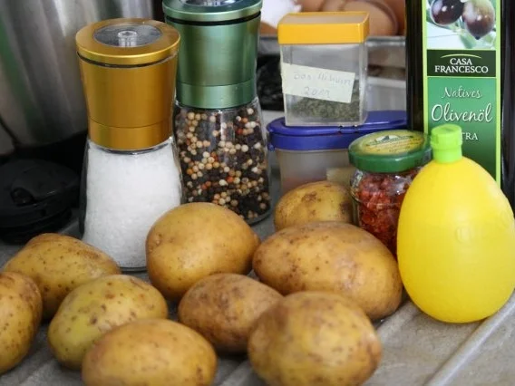 Beilage: Ofenkartoffeln "Hot Potatoes" - Rezept - Bild Nr. 2