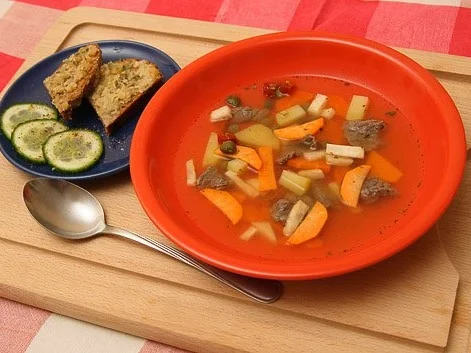 Rezept: Rindersüppchen mit Meerrettich Bild Nr. 2 Rindersüppchen mit Meerrettich - Rezept - Bild Nr. 2