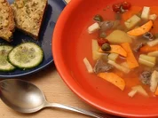 Rezept: Rindersรผppchen mit Meerrettich Rindersรผppchen mit Meerrettich - Rezept