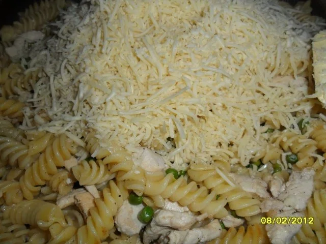 Nudeln mit Hähnchenbrustfilet und Käse - Rezept - Bild Nr. 5