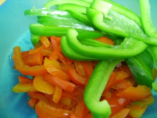 Nackenkotelett mit Paprikasauce - Rezept - Bild Nr. 2