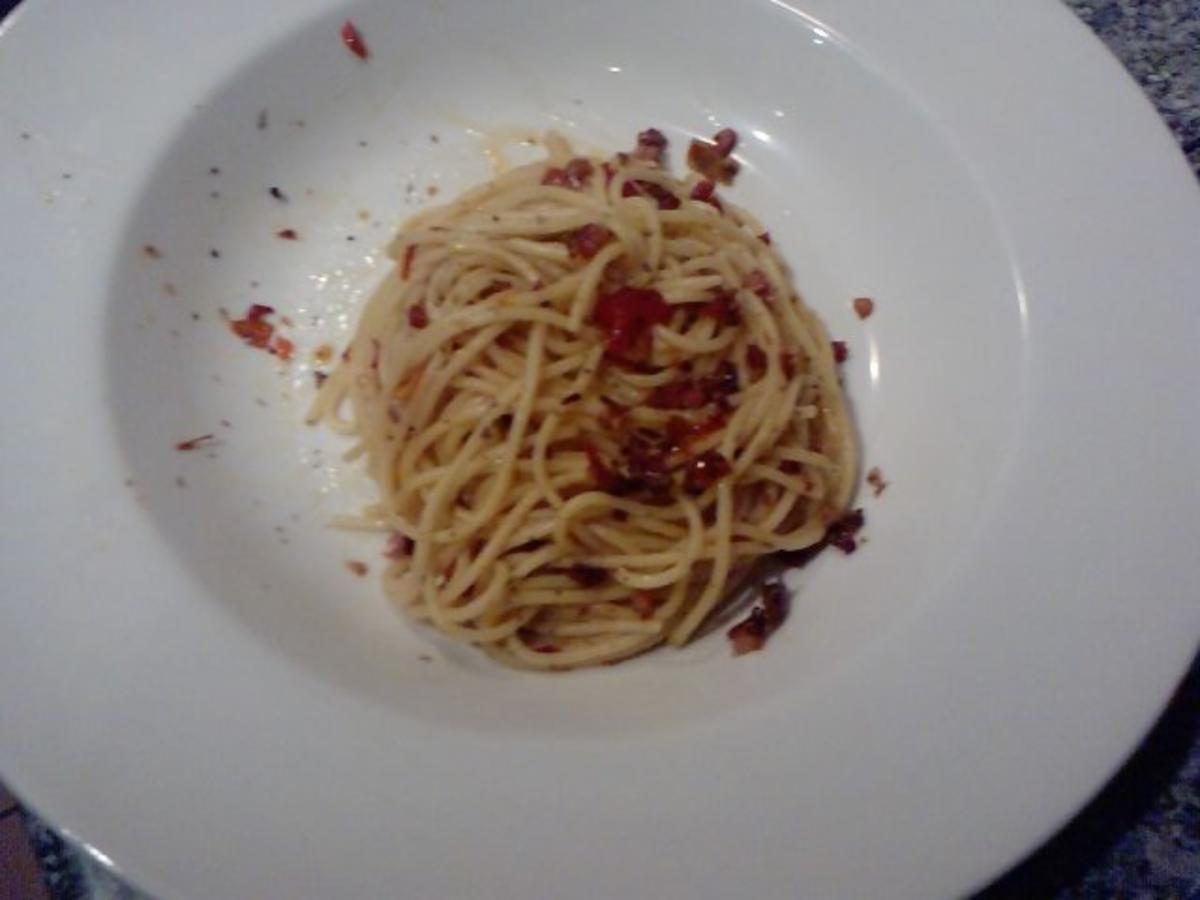Spaghetti Prosciutto molto picante a la Andy - Rezept