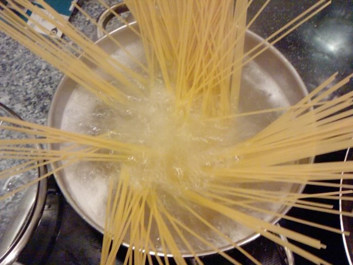 Spaghetti Prosciutto molto picante a la Andy - Rezept - Bild Nr. 5