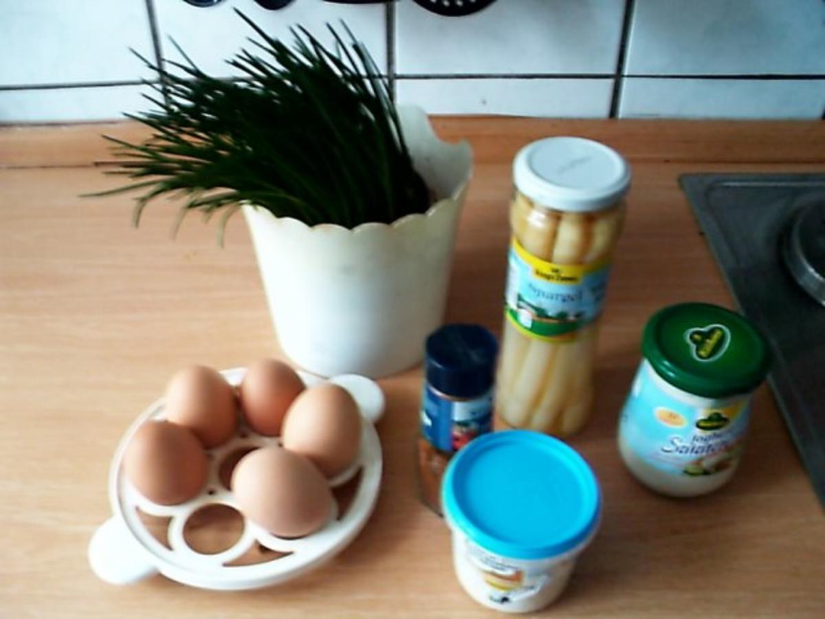 Schnittlauch Eiersalat mit Spargel - einfach - 75 kcal/100g