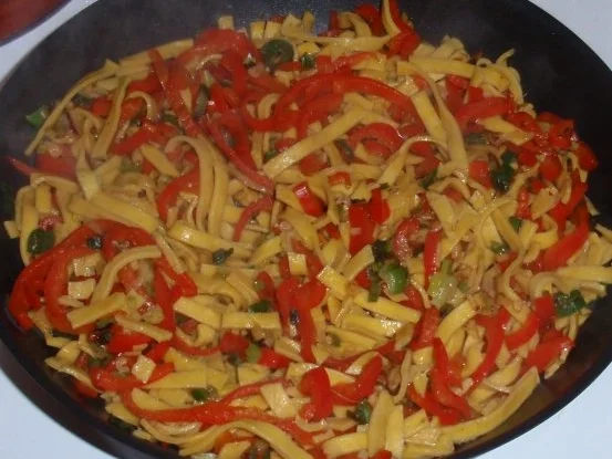 Gemüsenudeln mit Spiegeleier - Rezept - Bild Nr. 6