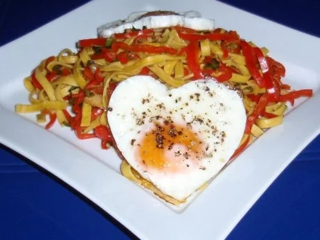 Gemüsenudeln mit Spiegeleier - Rezept - Bild Nr. 9