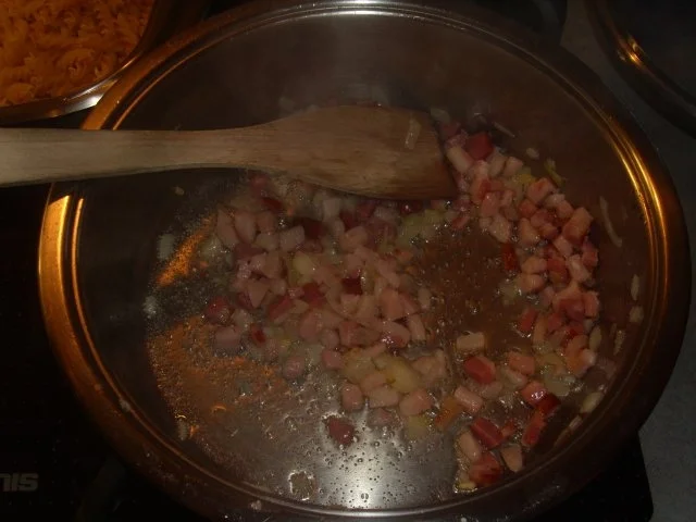 Nudelauflauf mit viel Käse und Schinken - Rezept - Bild Nr. 2