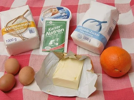 Rezept: Caro's Kakaokuchen mit Orangenabrieb Bild Nr. 3 Caro's Kakaokuchen mit Orangenabrieb - Rezept - Bild Nr. 3