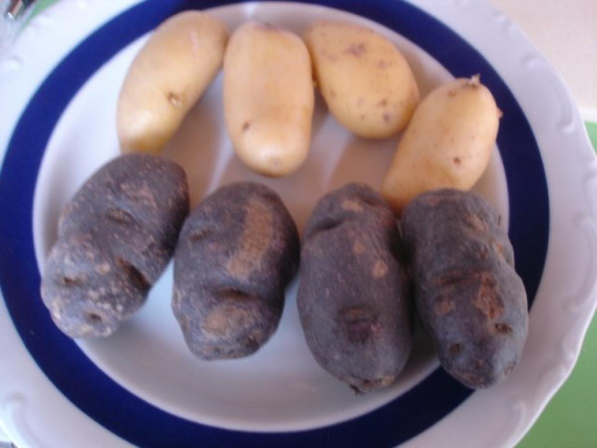 Parmesanfiletkrüstchen mit Möhrenblütengratin und Kartoffelpilzen mit Béchamelsauce - Rezept - Bild Nr. 5