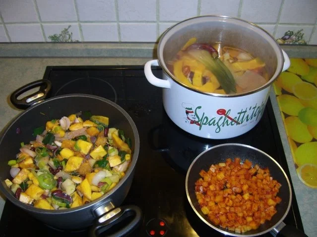 Zweierlei Kürbis - Bohnencremsuppe - Rezept - Bild Nr. 13