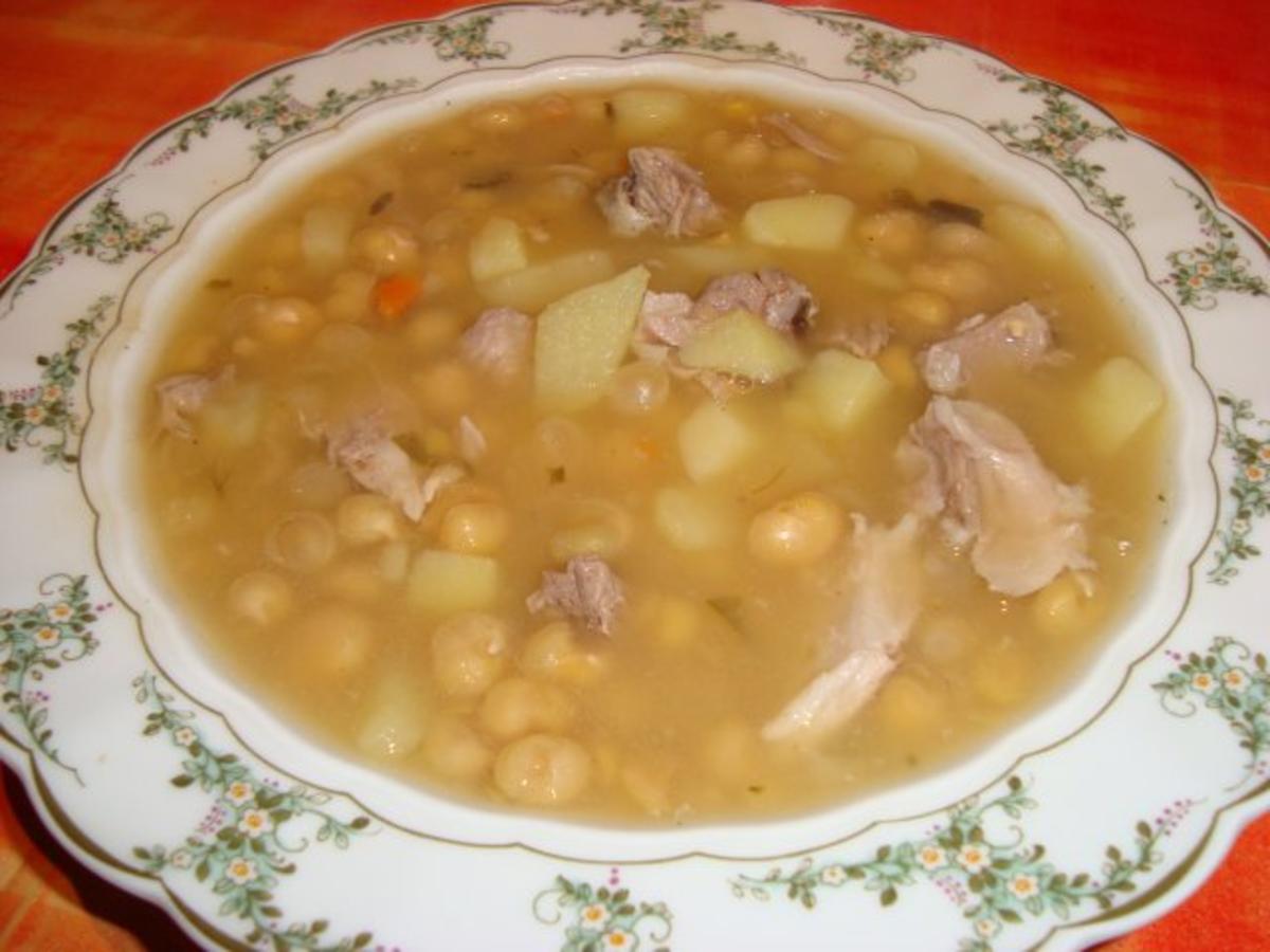 gelbe Erbsensuppe mit Eisbeineinlage - Rezept - kochbar.de