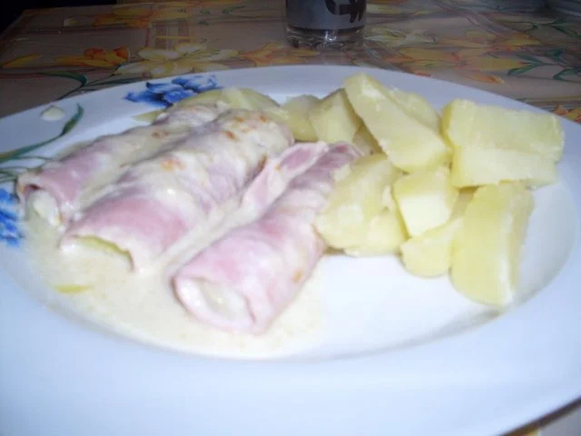 Rezept: LAUCH-SCHINKENROLLEN GRATIN Bild Nr. 6 LAUCH-SCHINKENROLLEN GRATIN - Rezept - Bild Nr. 6