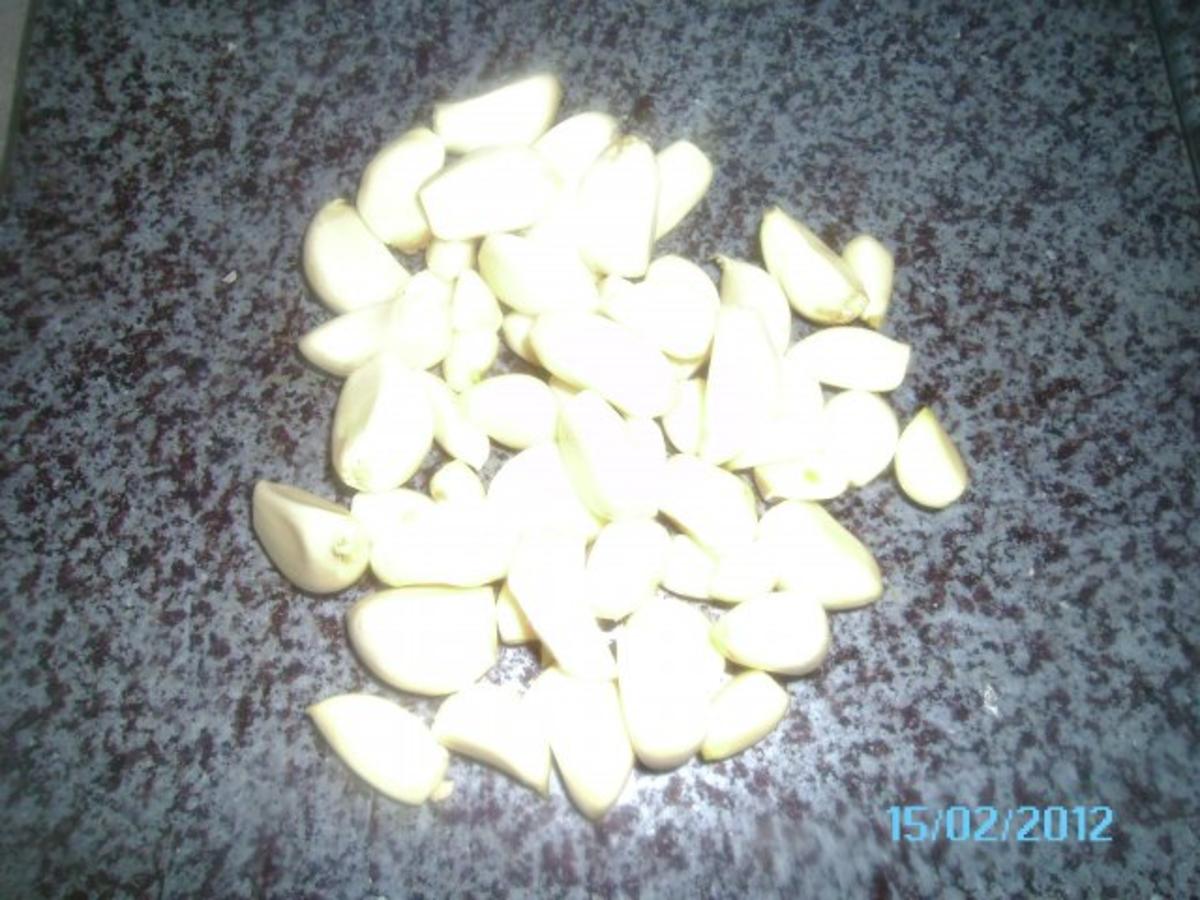 Knoblauchcremesuppe mit feinen Knoblauchstückchen - Rezept - Bild Nr. 2