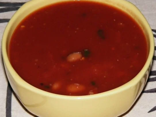 Rezept: Pikanter Chilibohnen-Tomaten-Peperoni-Topf Pikanter Chilibohnen-Tomaten-Peperoni-Topf - Rezept